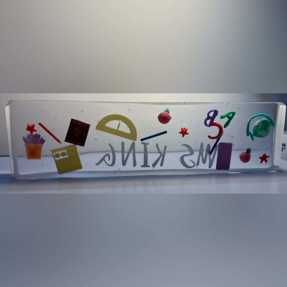 Customized Colorful Teacher Name Plate - Picture 4 of 5